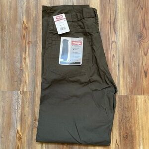 Wrangler Workwear Technician Pants- Relaxed Fit . Size 36x34. Color: Loden Green